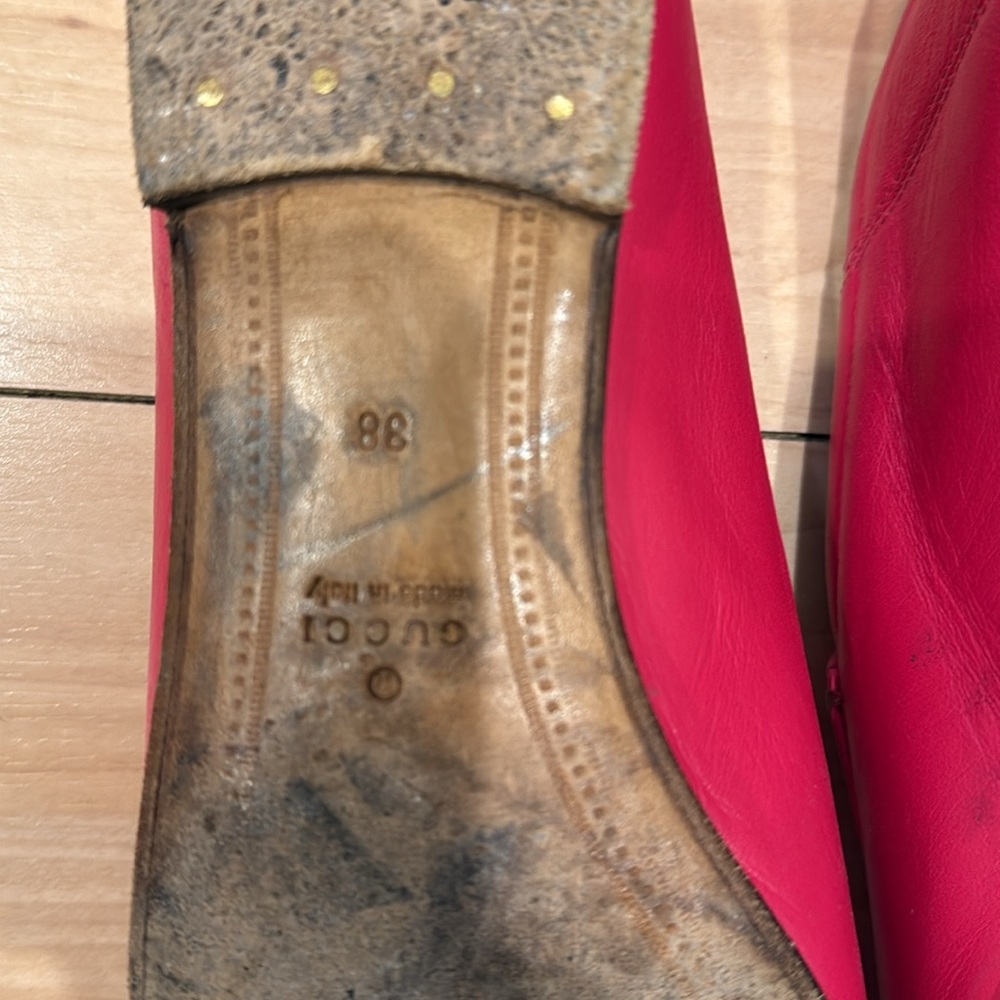 Near perfect! Hot pink Gucci loafer. Size 38. - Picture 6 of 6